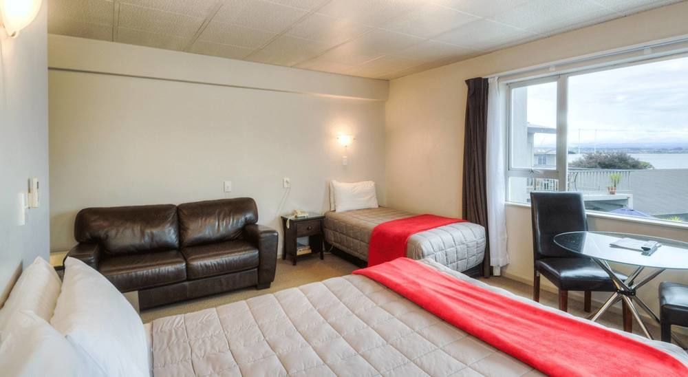 Absolute Lake View Motel Taupo Exterior photo